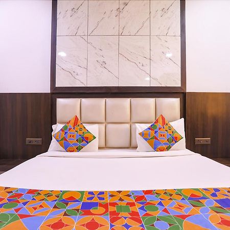 Fabhotel Grand Sparrow Tājganj Exteriör bild