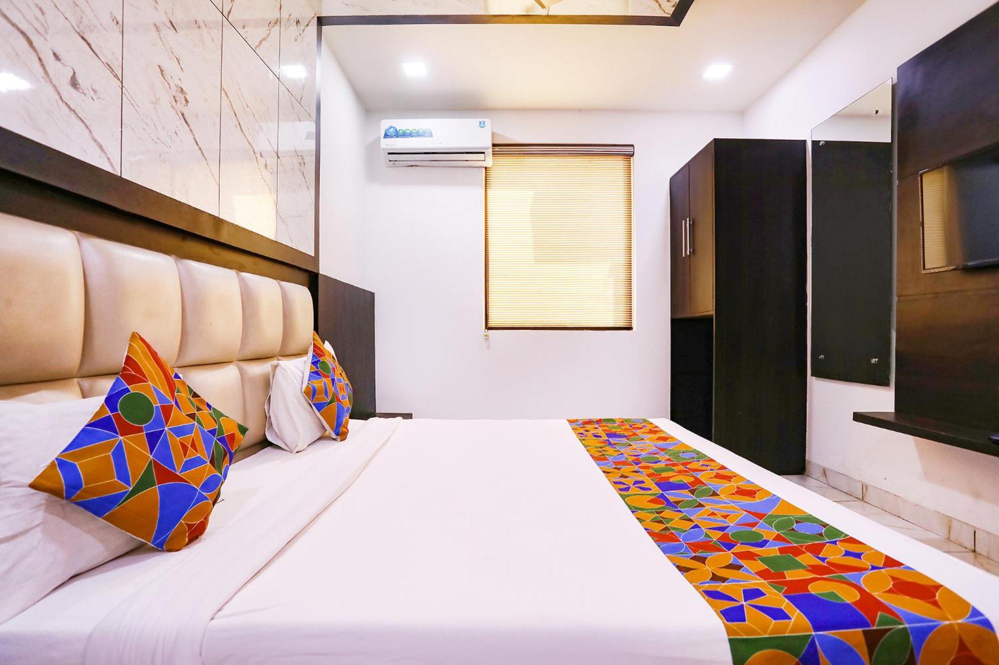 Fabhotel Grand Sparrow Tājganj Exteriör bild