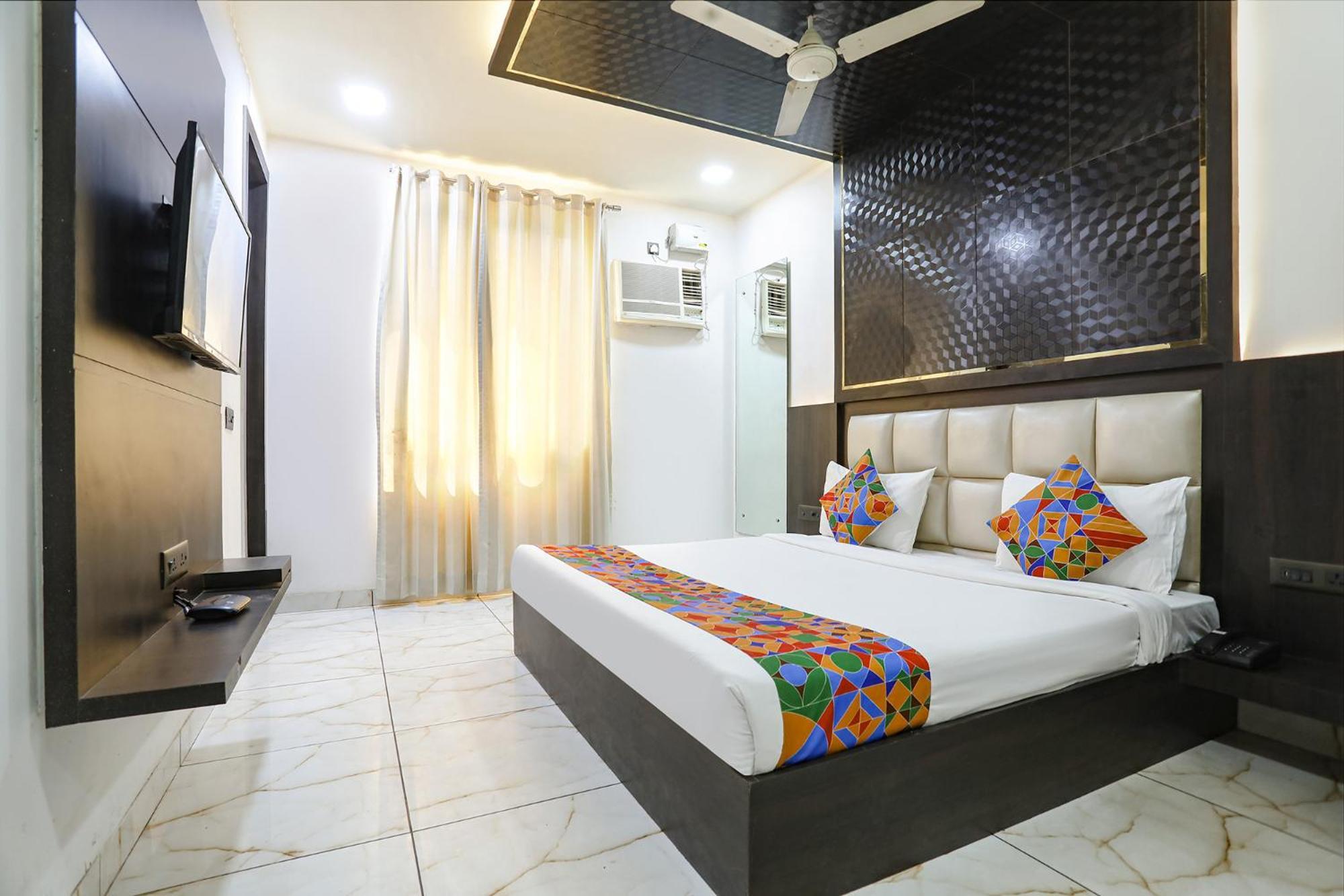 Fabhotel Grand Sparrow Tājganj Exteriör bild