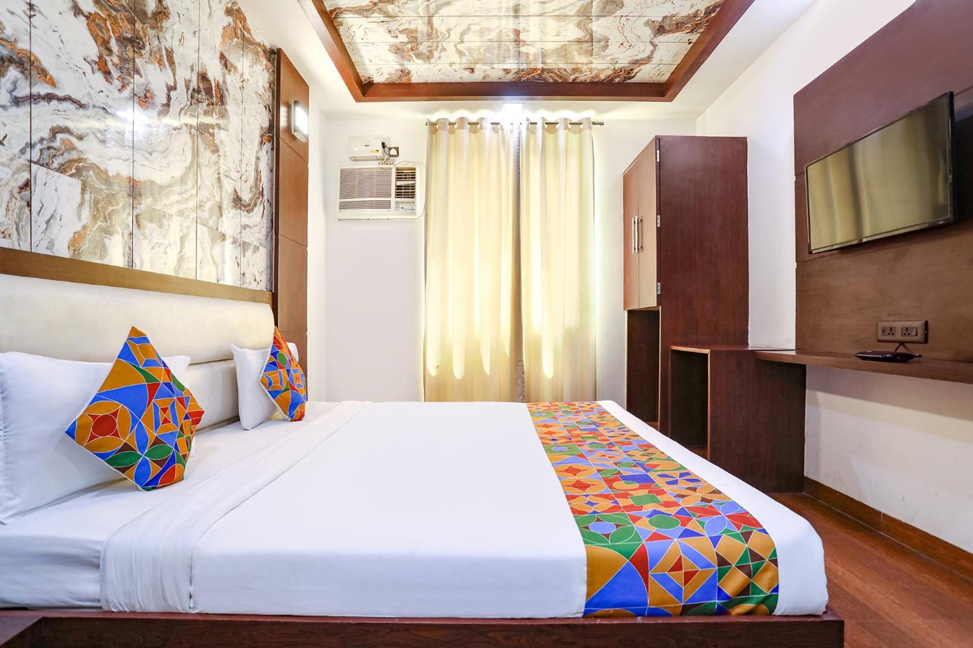 Fabhotel Grand Sparrow Tājganj Exteriör bild