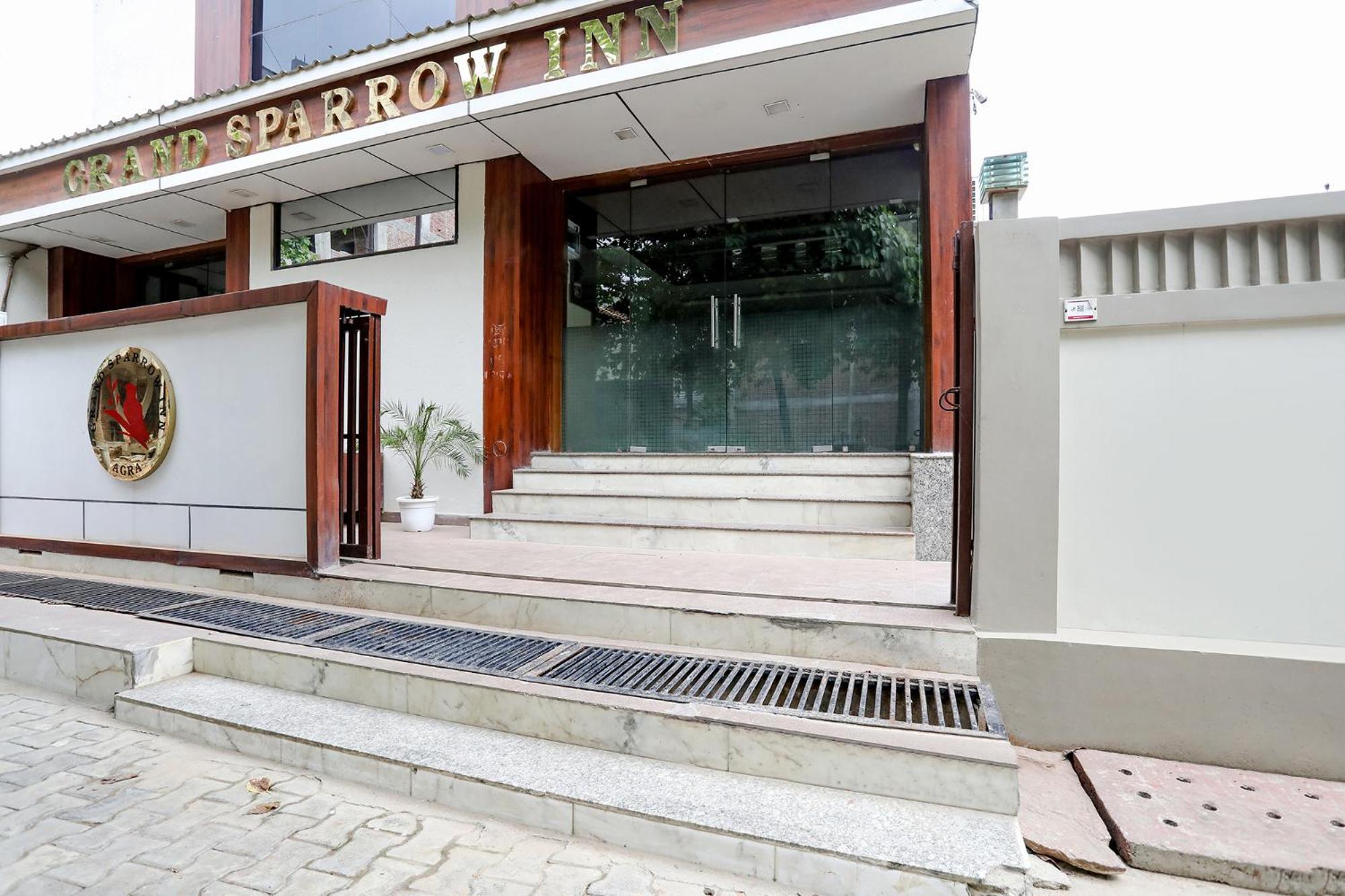 Fabhotel Grand Sparrow Tājganj Exteriör bild